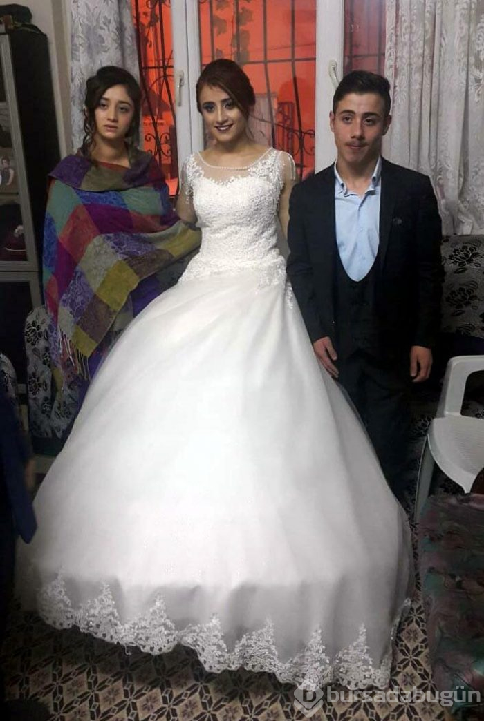 Bir babanın en zor anı! 3 çocuğunu yan yana toprağa verdi
