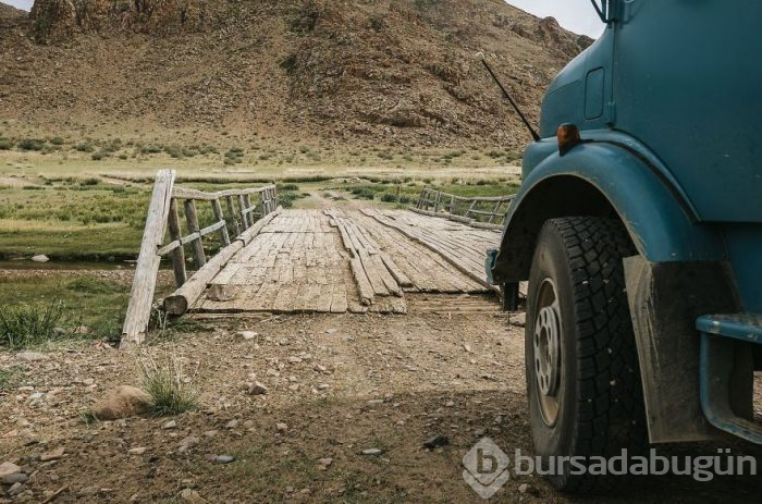 4 yaşındaki çocuklarına dünyanın güzelliklerini göstermek için her şeylerini sattılar