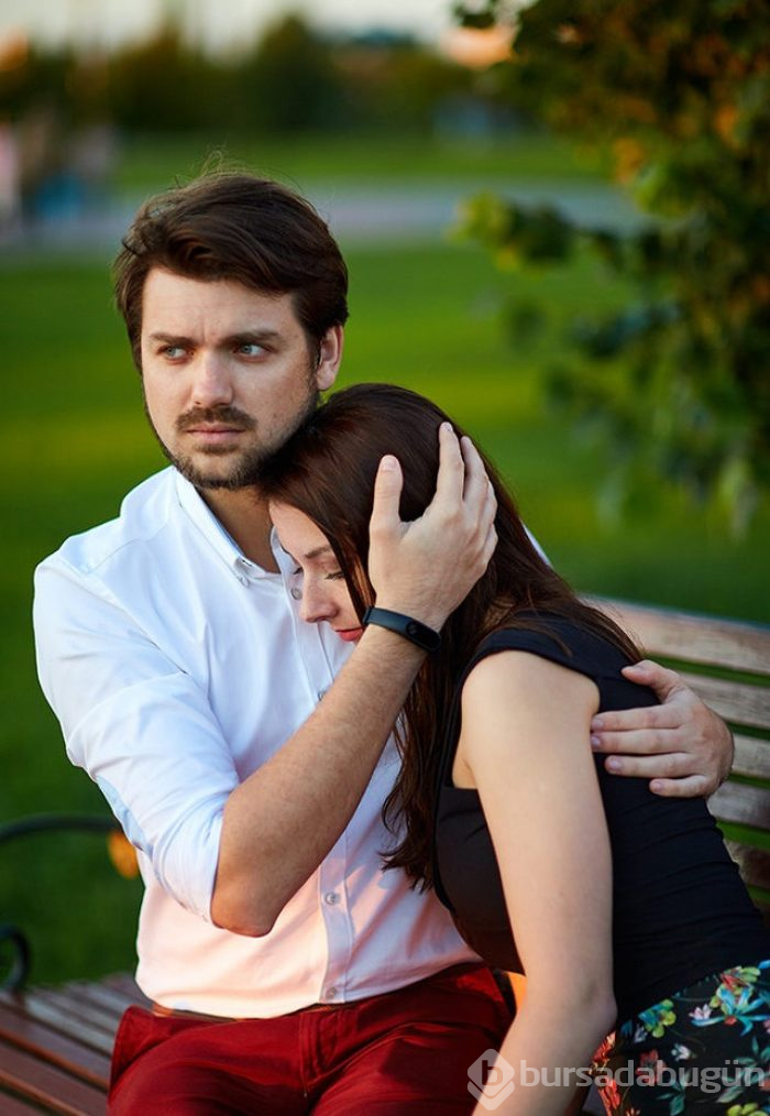 Bu 8 sarılma türü ilişkinize ışık tutacak! Hepsinin bir anlamı var
