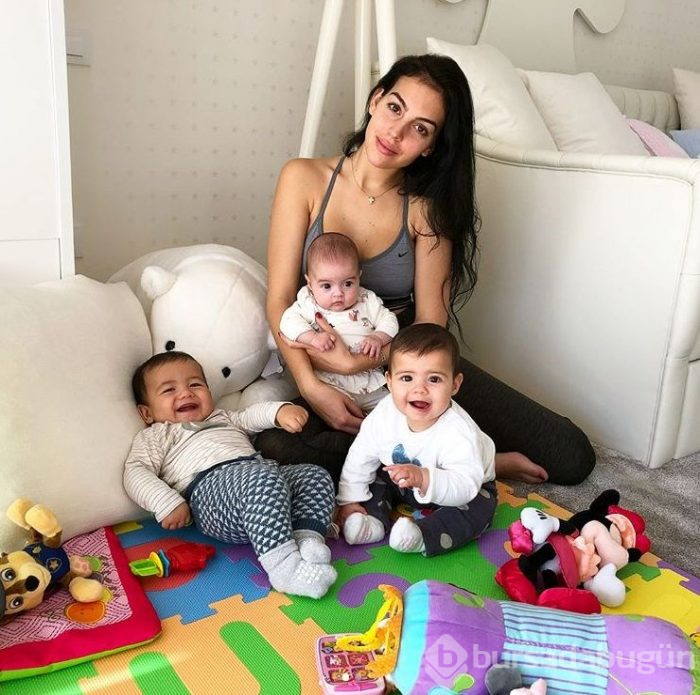 Jennifer Lopez'in ev halleri (Ünlülerin ev halleri)
