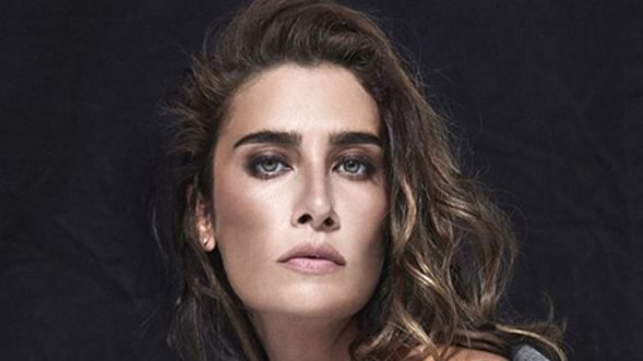 Sıla: Lezbiyen olsam çıkar söylerim
