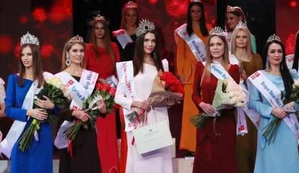 2018 Moskova güzeli seçildi
