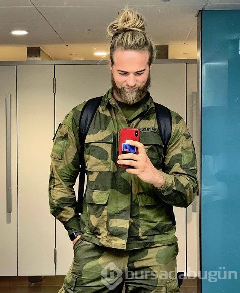 Norveçli fenomen subay Lasse Matberg'den Noel kutlaması