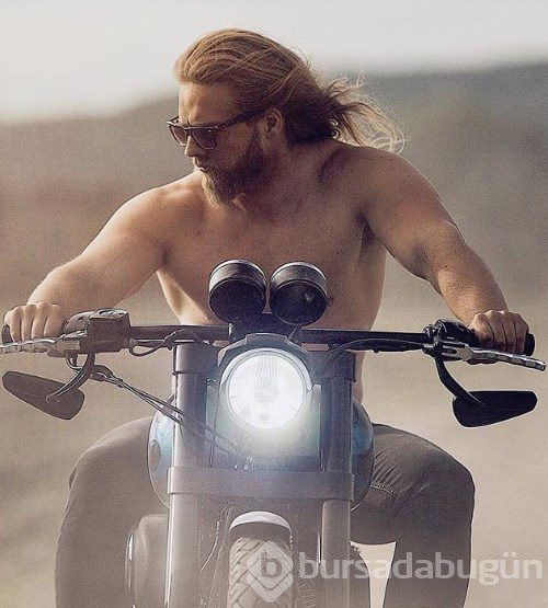 Norveçli fenomen subay Lasse Matberg'den Noel kutlaması