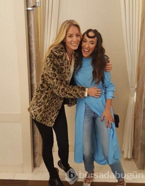 Duygu Sarışın ailesiyle Uludağ'da
