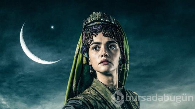 Hande Soral dikişleri çıkar çıkmaz ailesiyle buluştu
