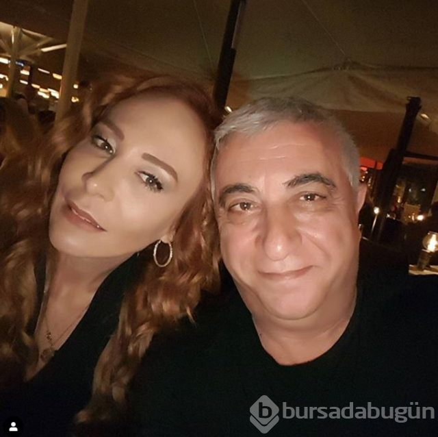 Suat Sungur eşi Ahu Sungur ile evlilik yıldönümünü kutladı
