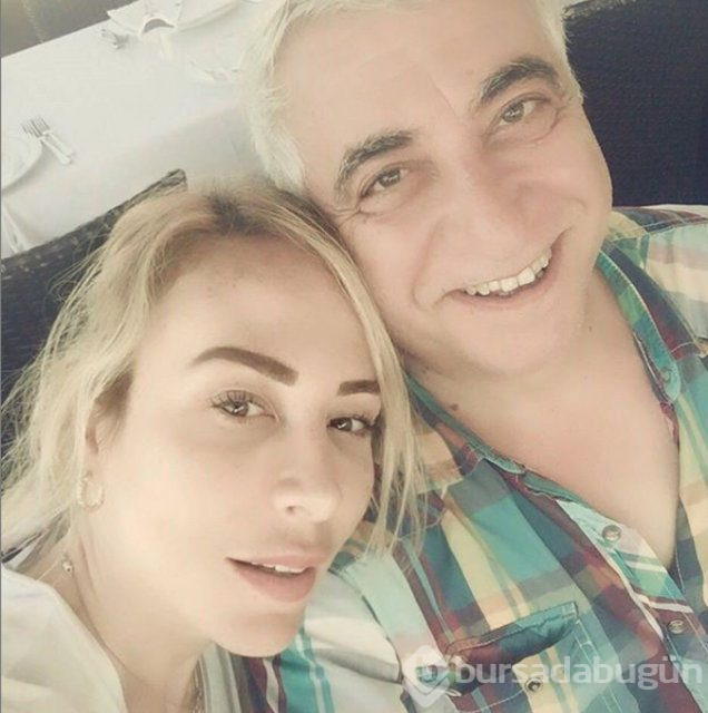 Suat Sungur eşi Ahu Sungur ile evlilik yıldönümünü kutladı
