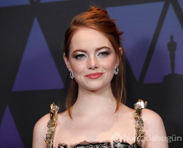 Ünlü oyuncu Emma Stone tanınmaz halde!
