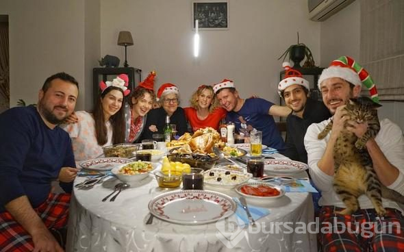 Ünlü isimler yeni yıla böyle girdi!
