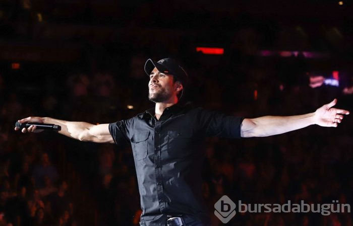 Enrique Iglesias ile Ece Seçkin'den sürpriz çalışma