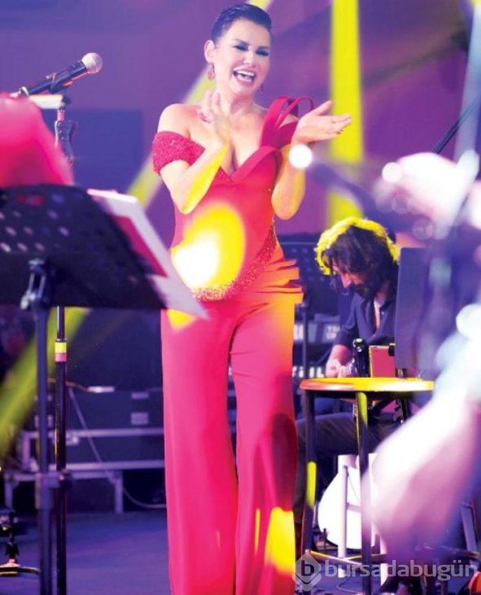 Sahnede şıklık yarışı
