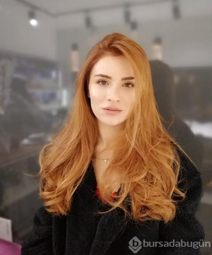 Feride Hilal Akın, yeni imajıyla hayran bıraktı
