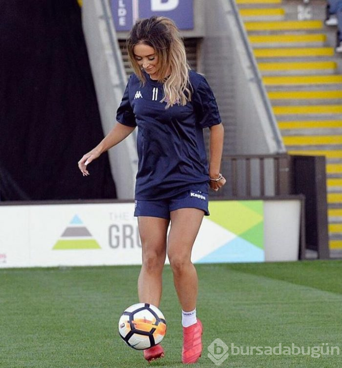 Laura Merrin: O bir sol bek

