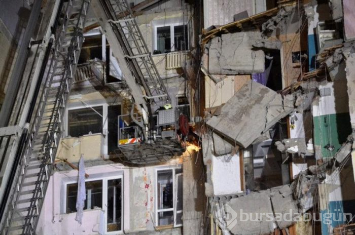 Rusya: -17 derecede enkazdan çıkarılan bebeğin durumu kritik
