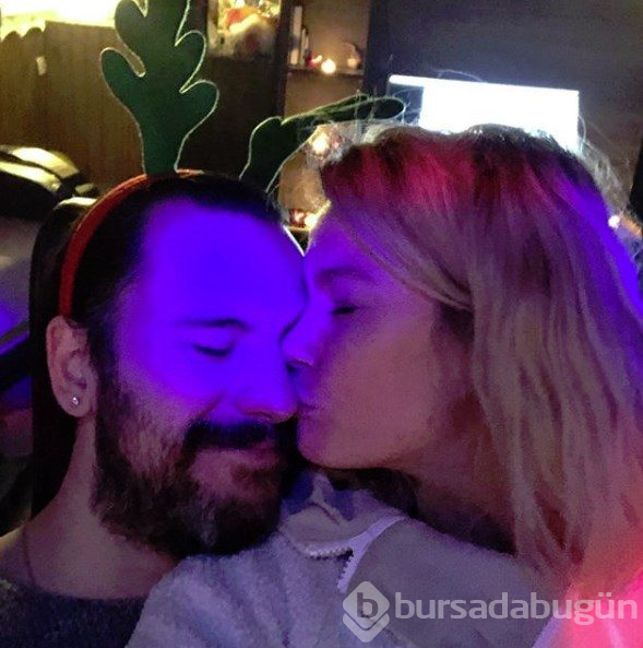 Ünlülerin yeni yıl paylaşımları