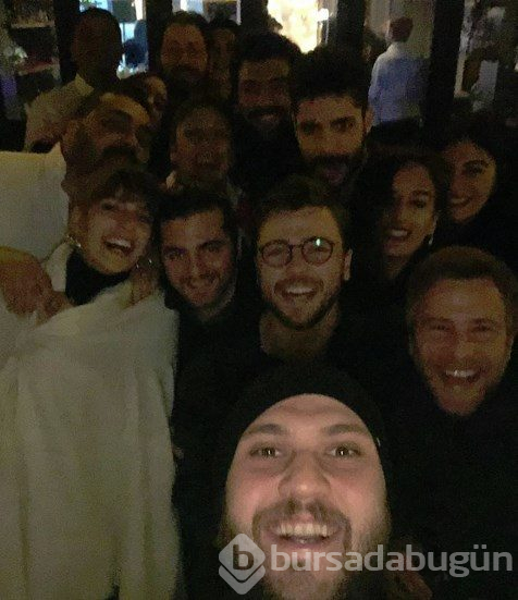 Ünlülerin yeni yıl paylaşımları