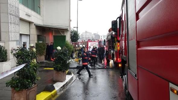 Beyoğlu'nda otelde yangın
