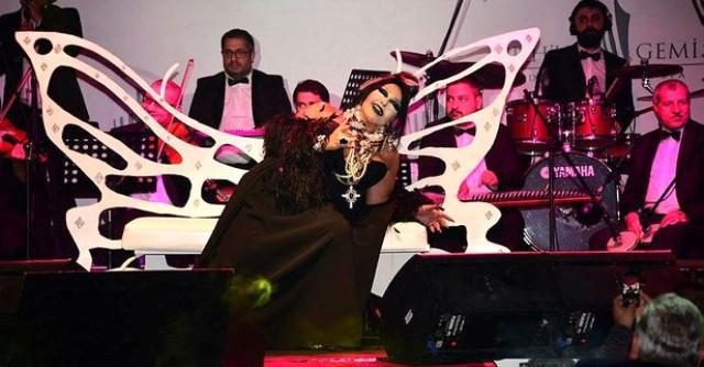 Bülent Ersoy, evindeki banyo ve tuvaletlerin musluklarını altınla kaplattı
