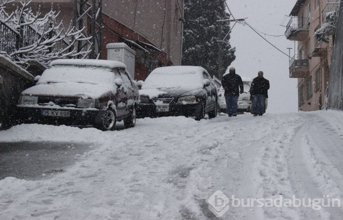 Bursa'yı kar vurdu!