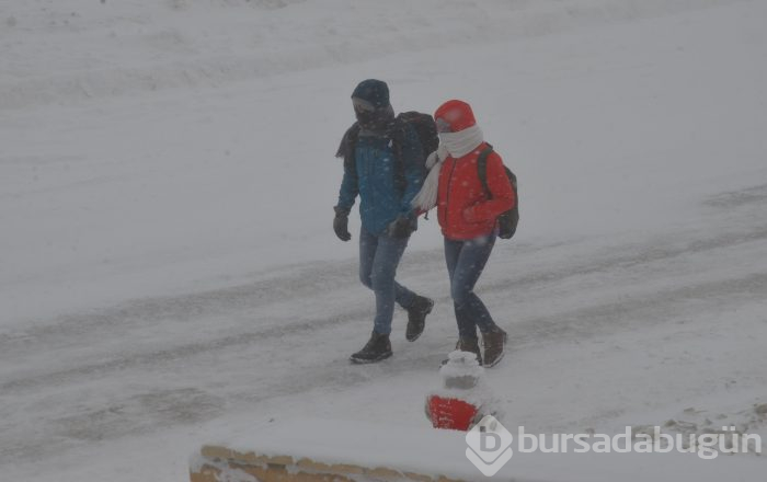 Bursa'yı kar vurdu!