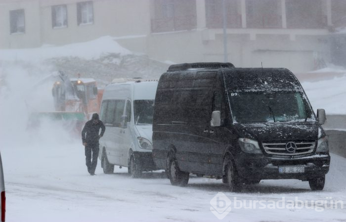 Bursa'yı kar vurdu!