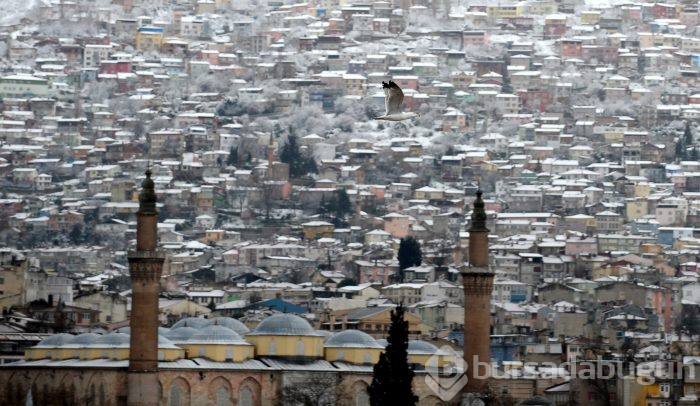Bursa'yı kar vurdu!