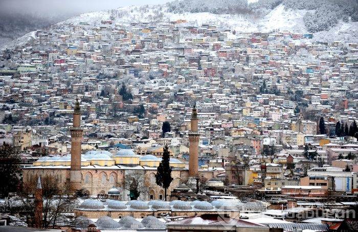 Bursa'yı kar vurdu!
