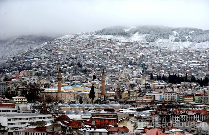 Bursa'da kar yağışının ardından kartpostallık görüntüler...
