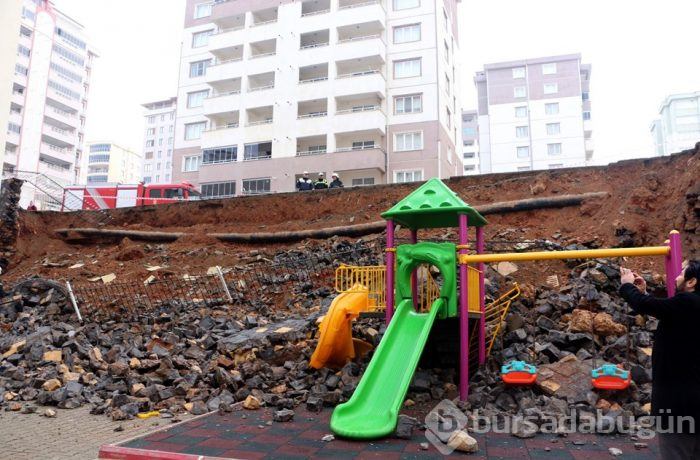 Kahramanmaraş'ta istinat duvarı çöktü 