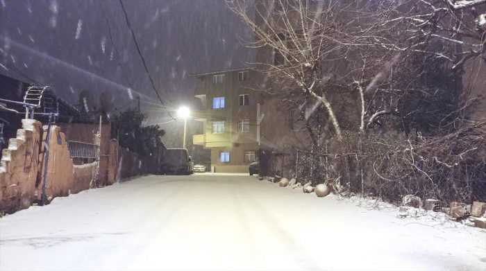 Öğrencilerden İstanbul Valisi Yerlikaya'ya mesaj yağmuru
