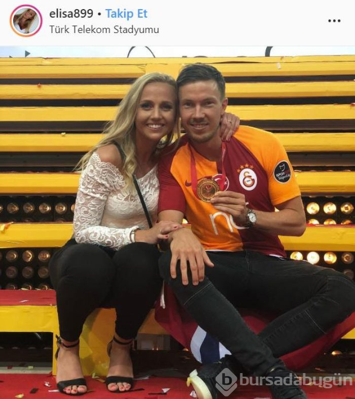 Malene Pedersen Instagram'ı sallamaya devam ediyor
