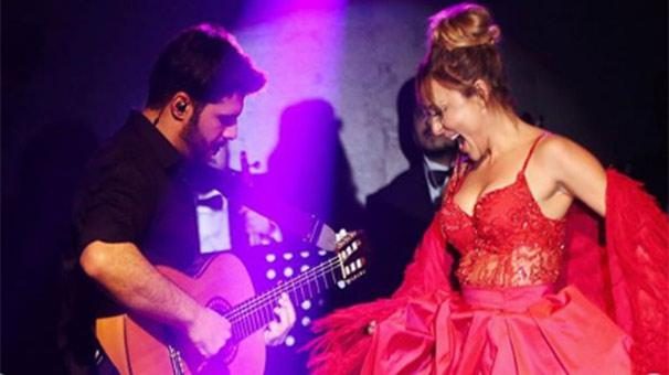 Ziynet Sali'ye 10 yaş küçük sevgili
