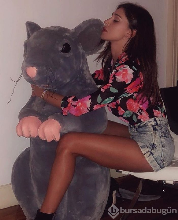Belen Rodriguez'in keyfi yerinde
