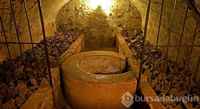 500 yıllık manastırda 75 bin insanın kemikleri yer alıyor