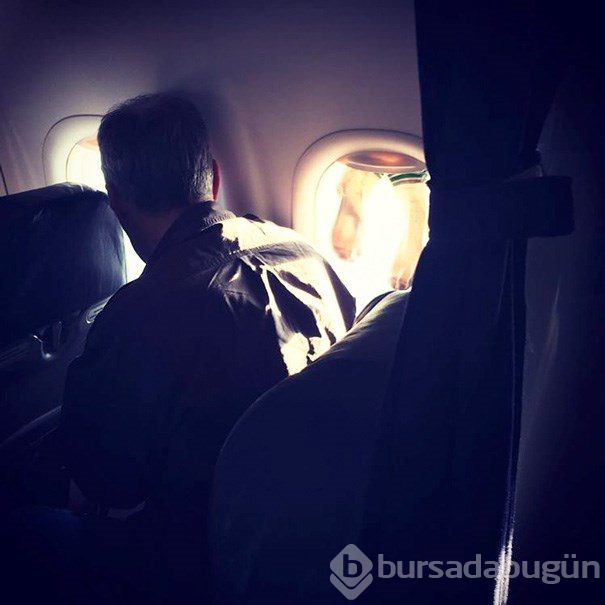 Yolcuların utandıran anlarını Instagram'dan deşifre ediyor