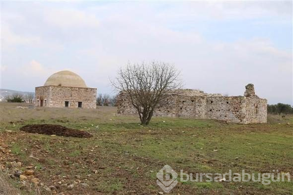 Tarihi mescitte restorasyon skandalı: Kaş yapayım derken göz çıkarmışlar
