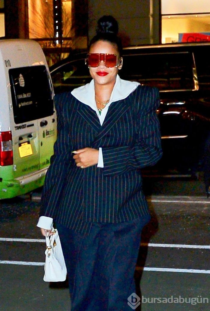 Rihanna'nın büyük beden şıklığı