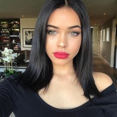 Nisrina Sbia Instagram'ı kasıp kavuruyor

