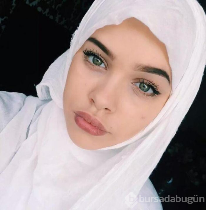 Nisrina Sbia Instagram'ı kasıp kavuruyor
