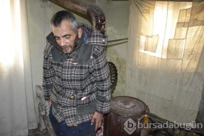 Her gün ölümle yüz yüze gelerek yaşıyor
