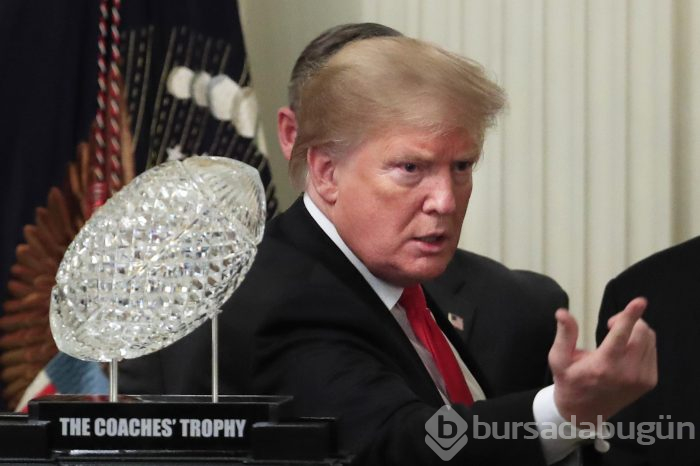 Trump "personel yok" dedi, herkese hamburger sipariş etti

