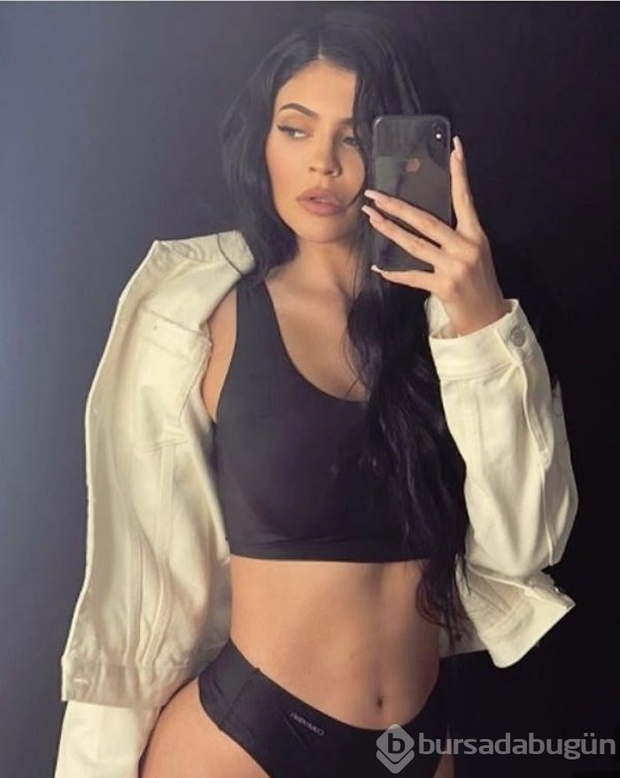 Kylie Jenner Instagram'ın en beğenileni olmak için yeniden çabalıyor
