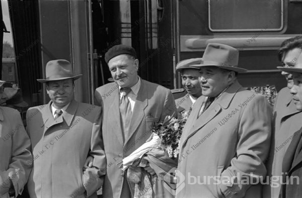 Nazım Hikmet 117 yaşında! (Doğum gününde bilinmeyen fotoğrafları)