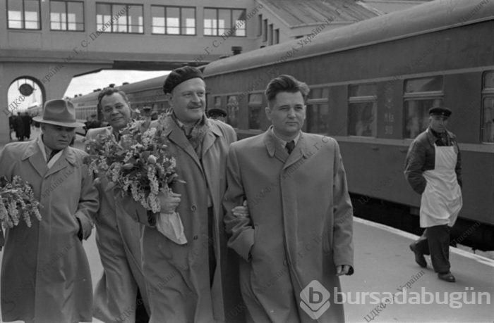 Nazım Hikmet 117 yaşında! (Doğum gününde bilinmeyen fotoğrafları)