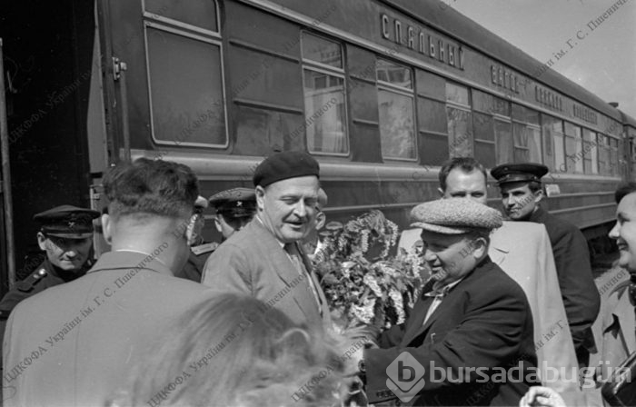 Nazım Hikmet 117 yaşında! (Doğum gününde bilinmeyen fotoğrafları)