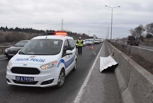 Genç kız yol kenarında dehşeti yaşadı!
