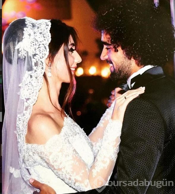 Sadık Çiftpınar'ın eşi Betül Çiftpınar kocasına mesaj atan oyuncuyu böyle ifşa etti!
