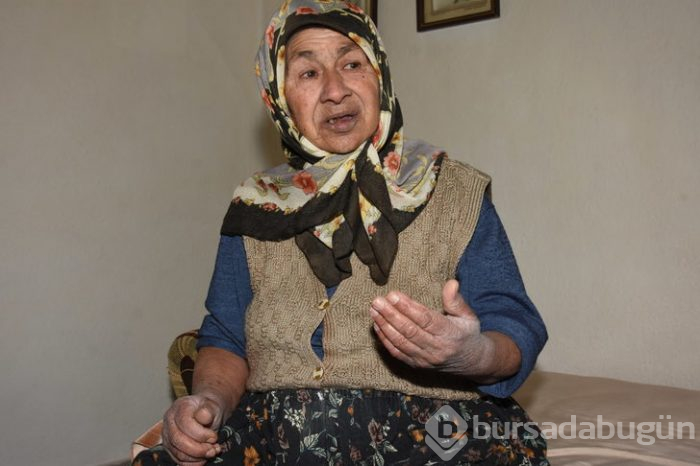 150 lira kira veriyor, elektrik parası ödememek için karanlıkta oturuyor
