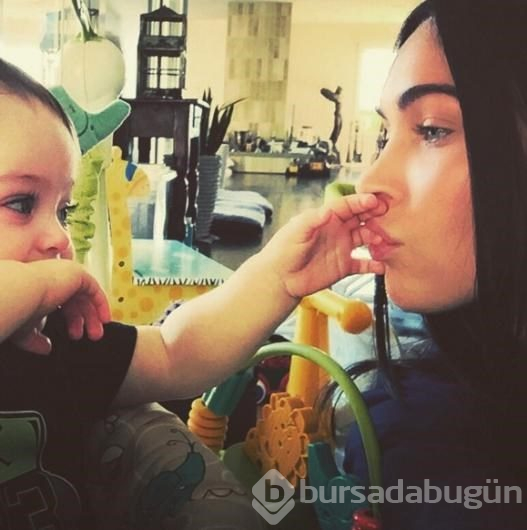 Dua Lipa ev halini paylaştı (Ünlülerin ev halleri)